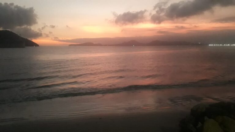 É que fiquei com tédio…